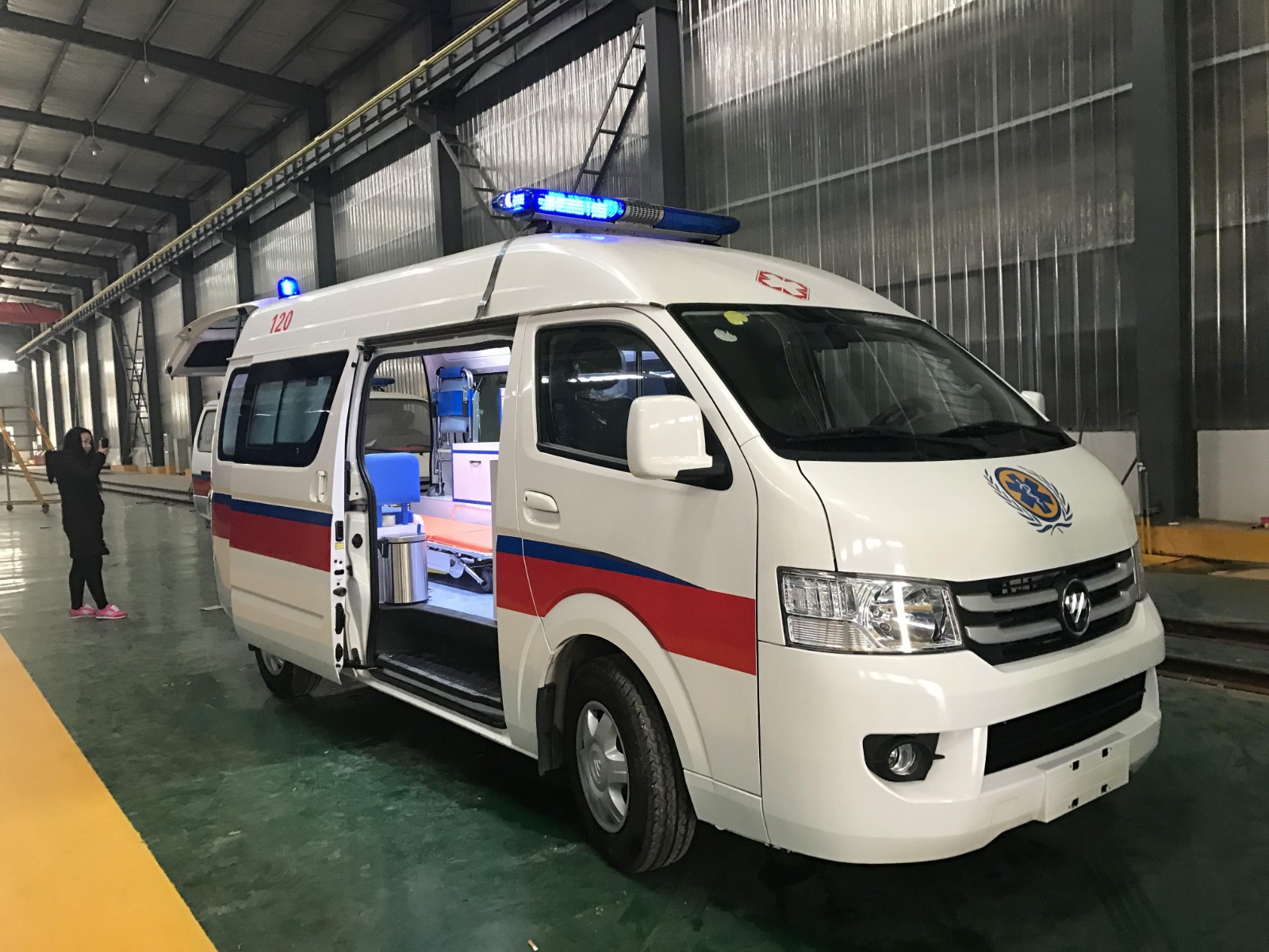 墨脱县救护车转院